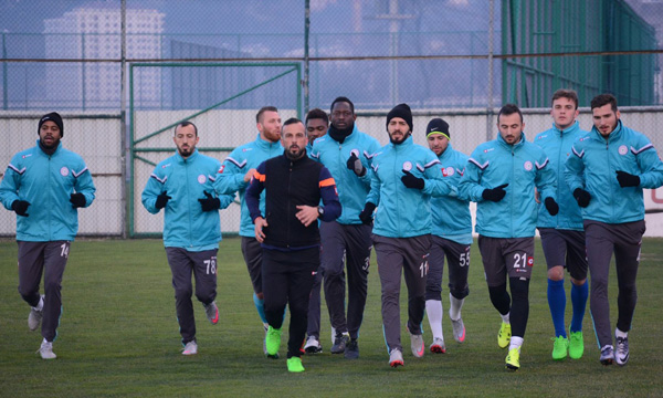 Rizespor sakatl?ktan kurtuluyor