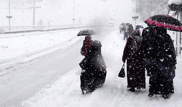 Rizede 348 köy yolu kapalı