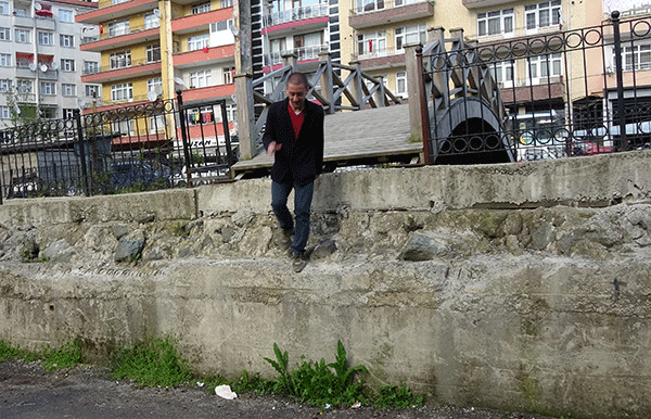 Rize`de çıkışı olmayan köprü