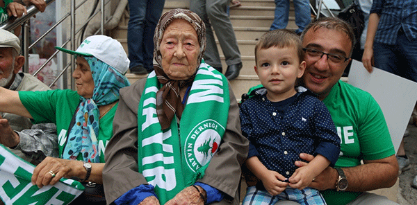 Artvin sokağa indi