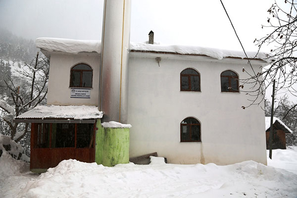 Yeni Cami ibadete açıldı