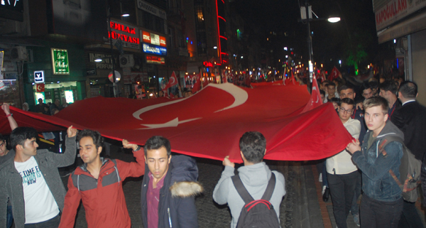 Cumhuriyet coşkusu gecede sürdü