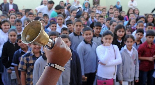 Çocuklar ders zili ile yarın sınıflara giriyor