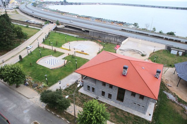 Ardeşen Belediyesi Millet Bahçesine yoğunlaştı