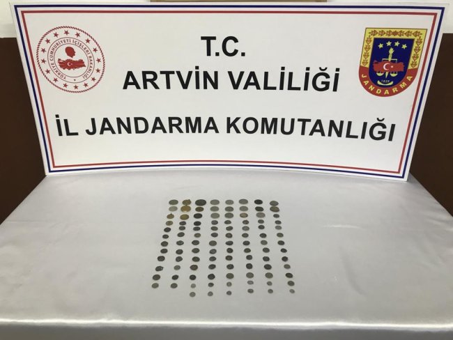 Artvin’de jandarmadan tarihi eser operasyonu