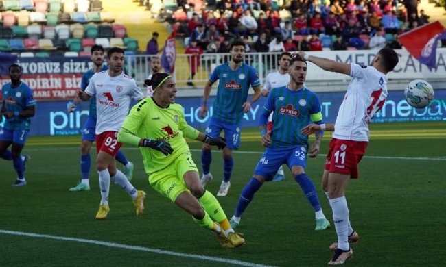 RİZE ALTIN YERİNE GÜMÜŞLE YETİNDİ 0-0