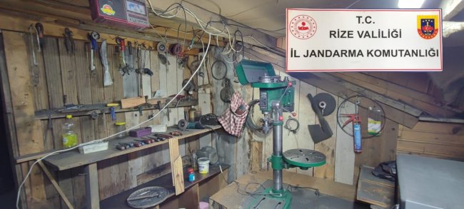 JANDARMA MART AYINI BOŞ GEÇİRMEDİ