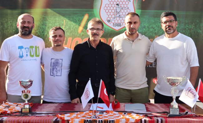 Kopuzlar Vakfı Veliköyspor'dan Görkemli İmza Töreni