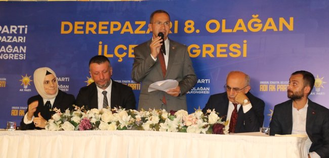 DEREPAZARI İLÇE BAŞKANLIĞINDA HÜSEYİN TOPAL GÜVEN TAZELEDİ