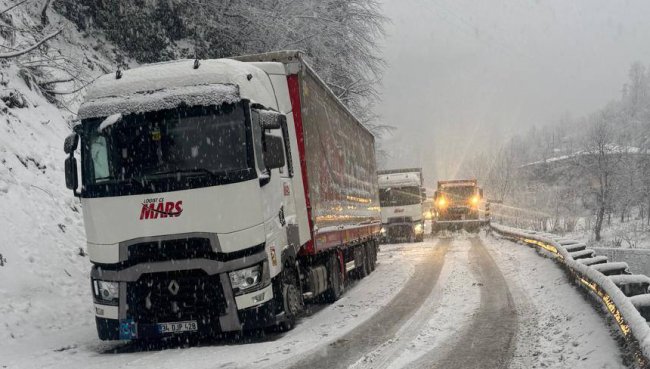 KAR ve BUZLANMA GEÇİT VERMEDİ