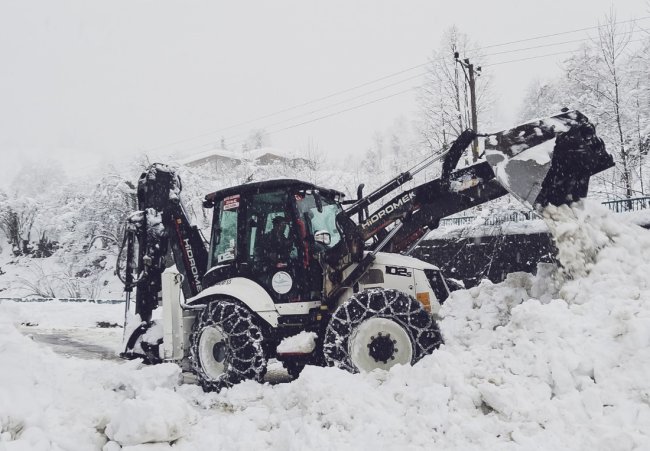 RİZE’DE 99 KÖY YOLU KAPALI